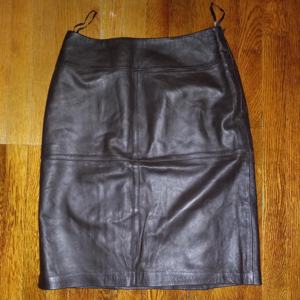JACLYN SMITH Leather Skirt